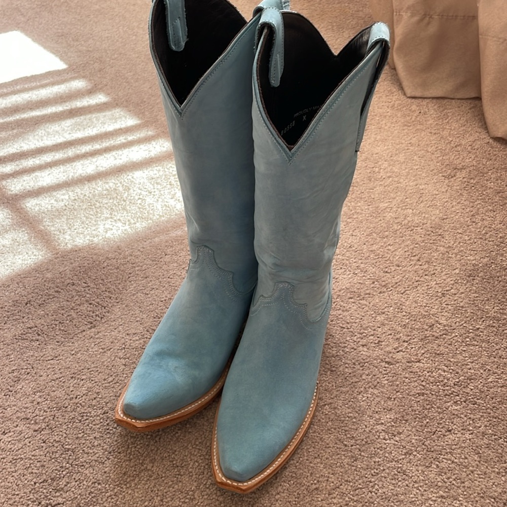 Sale Pending—-Lane Boots 7.5 🩵 Emma Jane